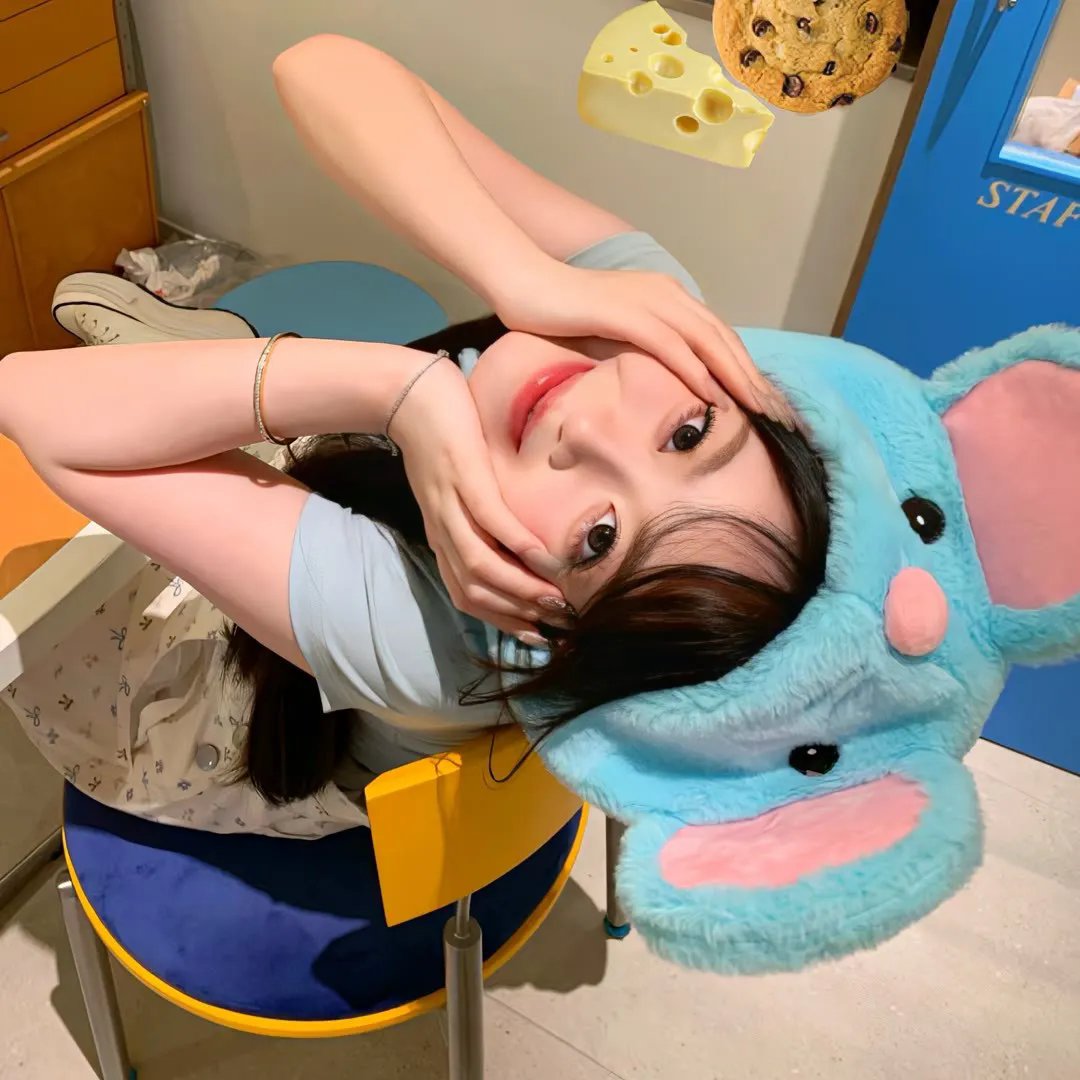 乳房与月亮